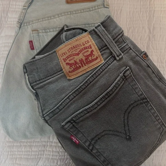 Levi's Jeans - Picture 1 of 5